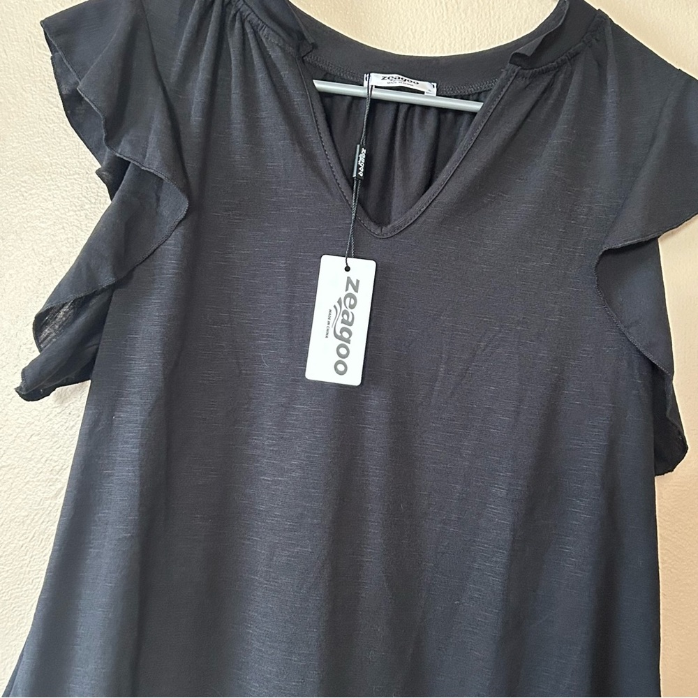 zeagoo Black V-Neck Flutter Sleeve Blouse - Picture 2 of 5